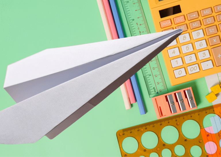 DATA TAKES FLIGHT: STATISTICAL REASONING AND VISUAL ARTS 9-12